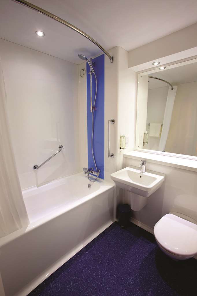 Travelodge Shrewsbury Battlefield Chambre photo