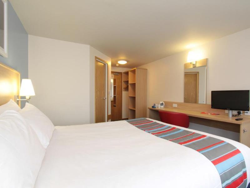 Travelodge Shrewsbury Battlefield Extérieur photo
