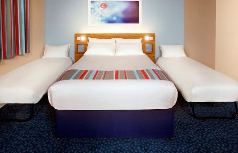 Travelodge Shrewsbury Battlefield Extérieur photo