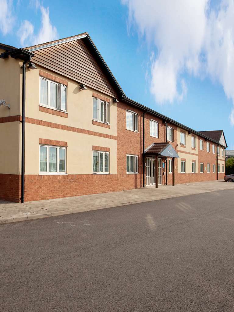 Travelodge Shrewsbury Battlefield Extérieur photo